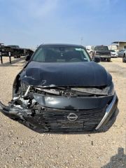 2023 Nissan Altima SV FWD - Exterior Front Center Image